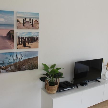 Bungalow With 2 Bedrooms And Roof Terrace In The Center Of La Zenia. Free Wifi. 奥里韦拉 外观 照片