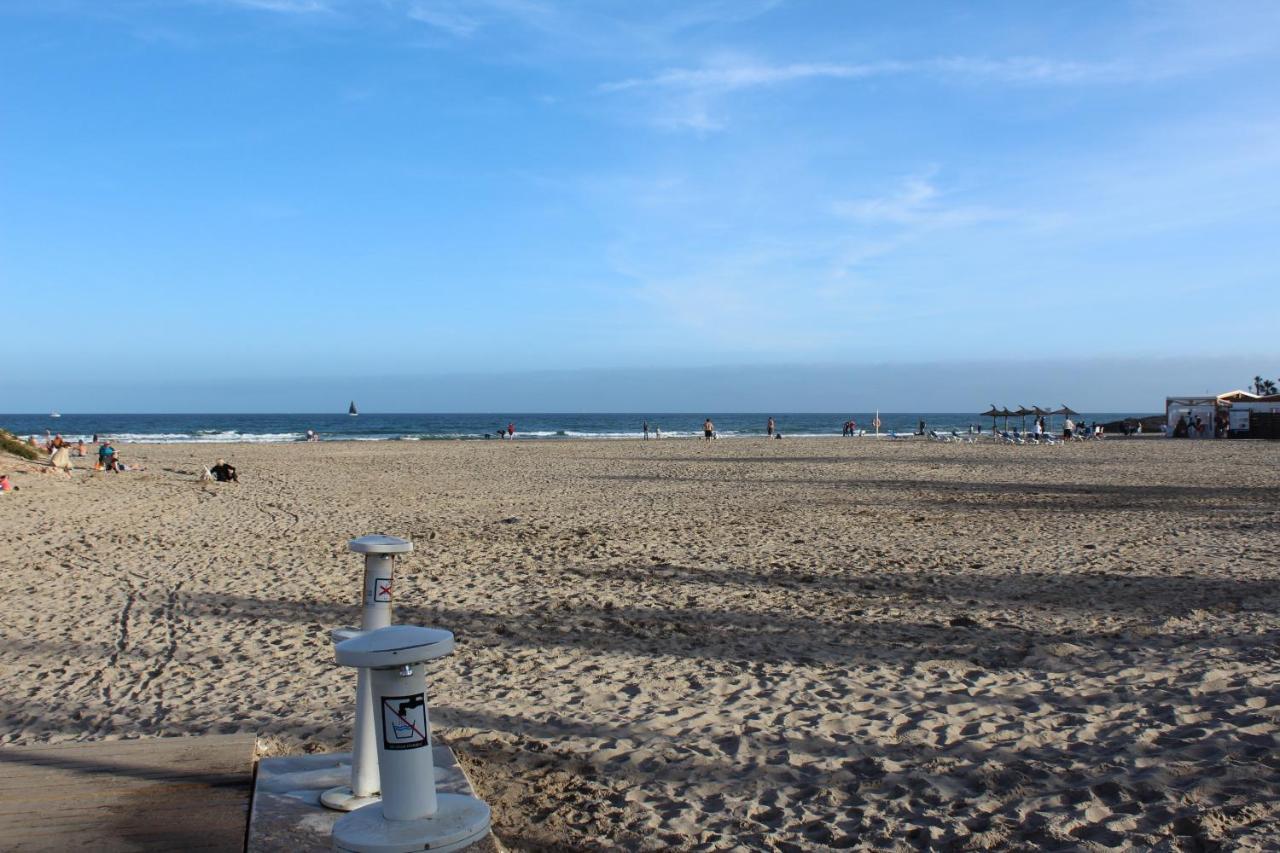 Bungalow With 2 Bedrooms And Roof Terrace In The Center Of La Zenia. Free Wifi. 奥里韦拉 外观 照片