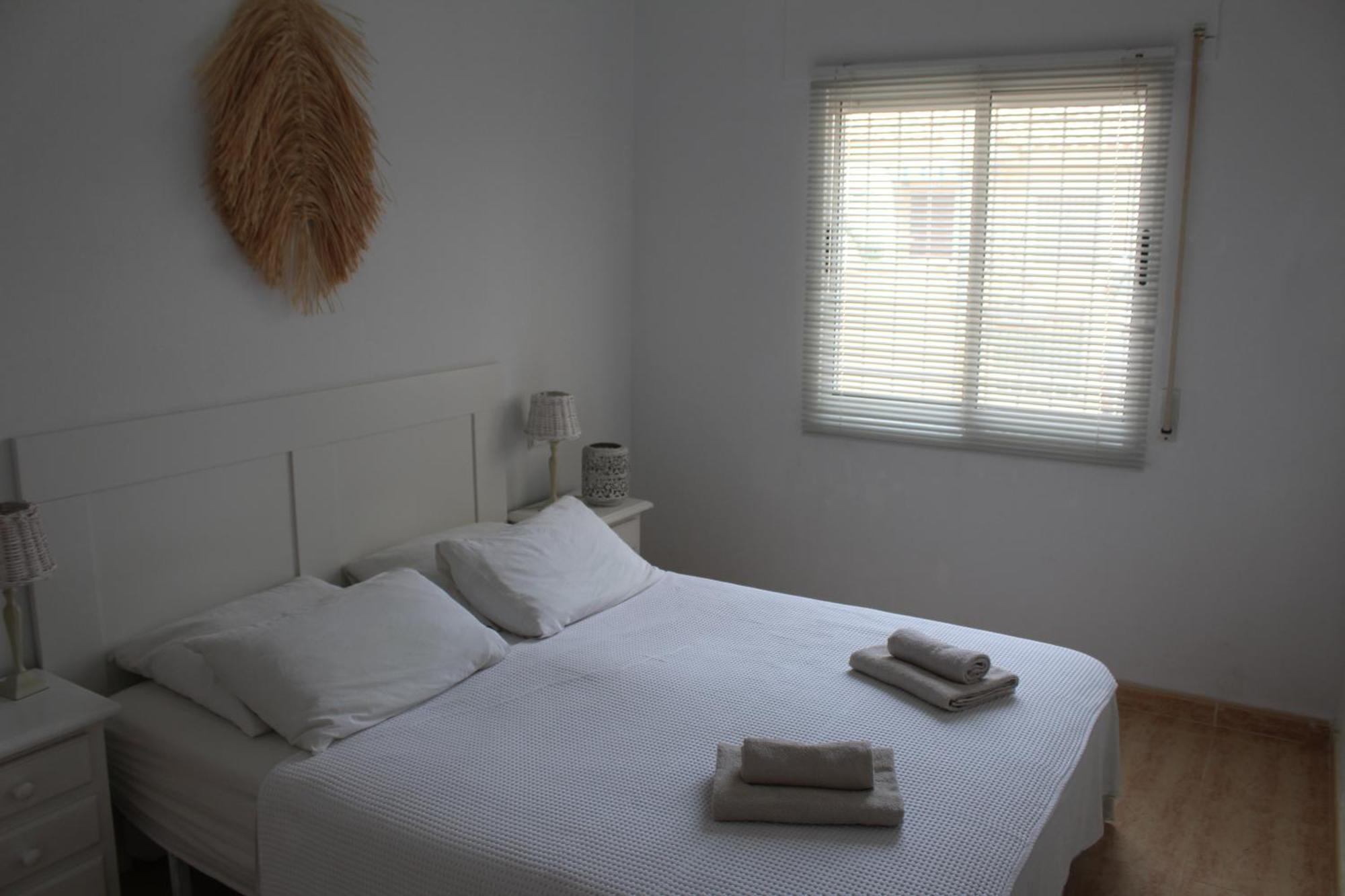 Bungalow With 2 Bedrooms And Roof Terrace In The Center Of La Zenia. Free Wifi. 奥里韦拉 外观 照片