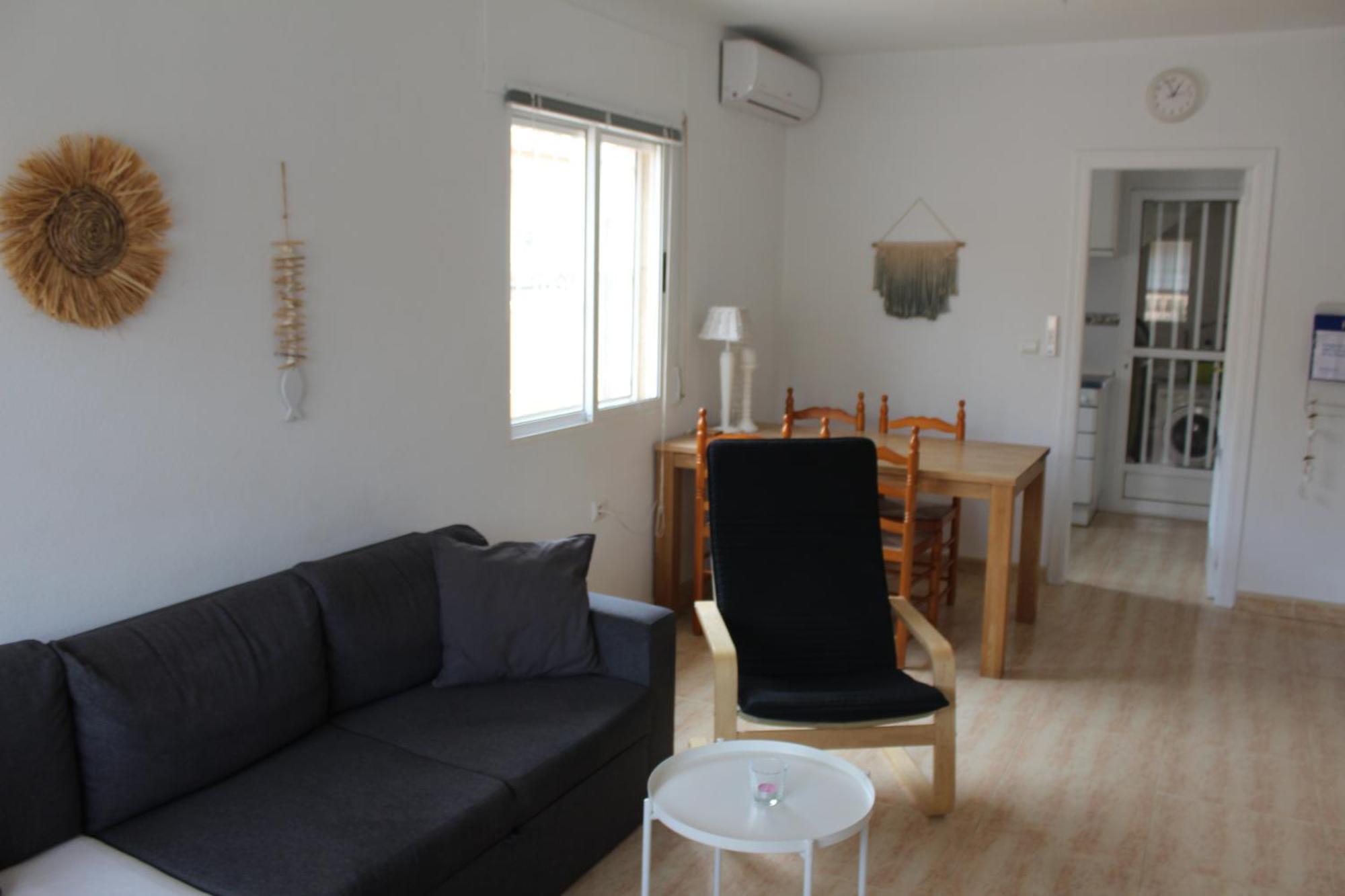 Bungalow With 2 Bedrooms And Roof Terrace In The Center Of La Zenia. Free Wifi. 奥里韦拉 外观 照片
